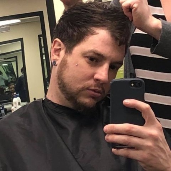 Meet your Posher, Robert - Picture 1 of 1